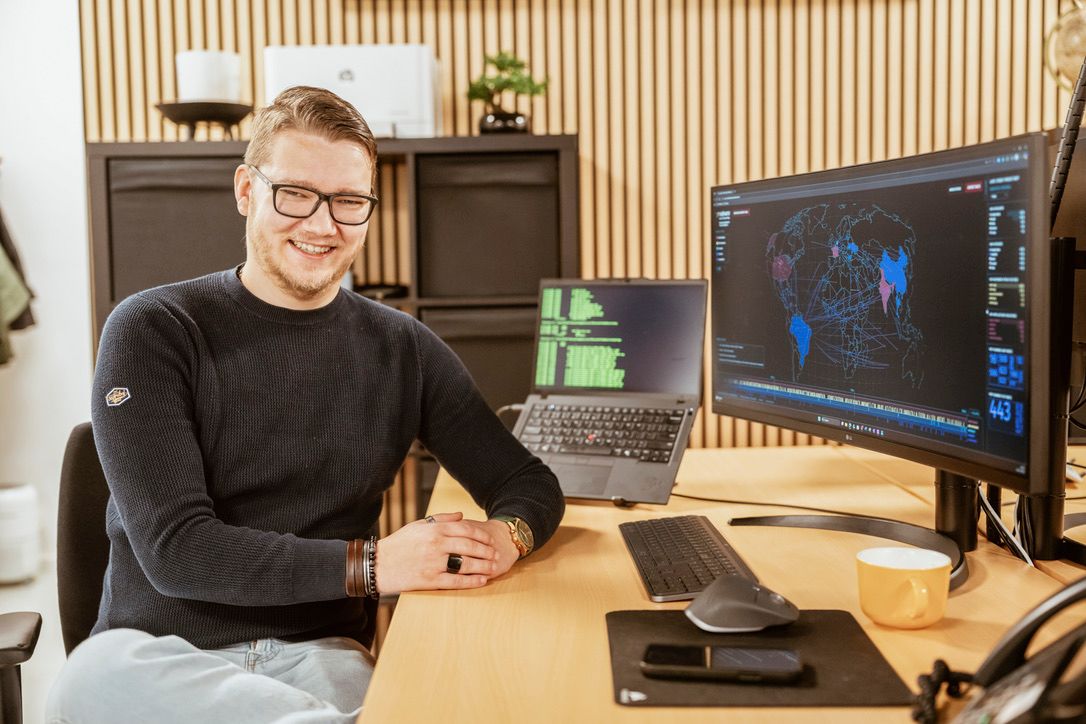 IT-team van IT-Wizzard op de werkvloer