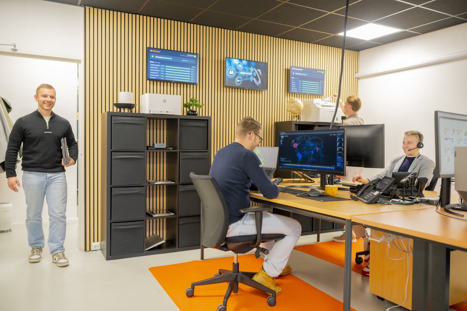 Specialisten van IT-Wizzard aan het werk voor de sector horeca